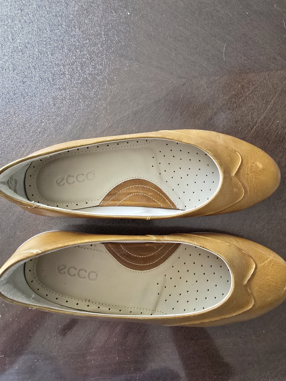 Ecco Women's Cognac Leather Ballet Flats